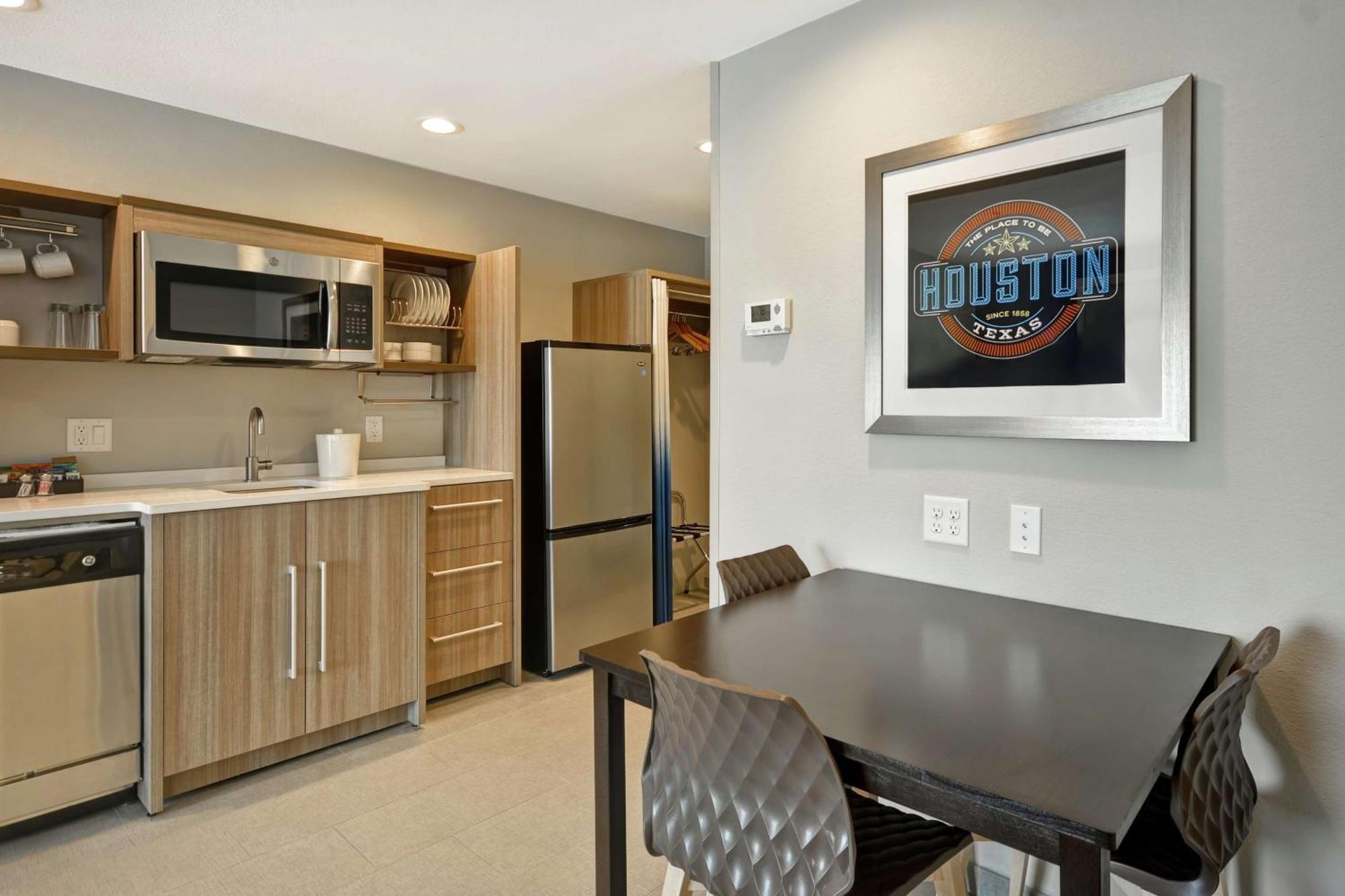 Home2 Suites Houston Westchase Buitenkant foto